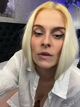 selenadaze - SelenaDaze's free webcam