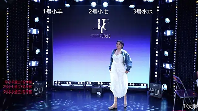 美女CD-BaWangHua在线直播