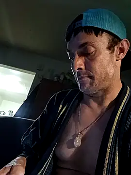 dicinyou80 live sex cam