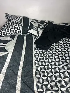 Webcam Model (hot-valery)  is live.Free join now!