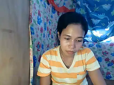 pinayskinnygirl (F young) - pussy,dance and boobs,squirt,finger