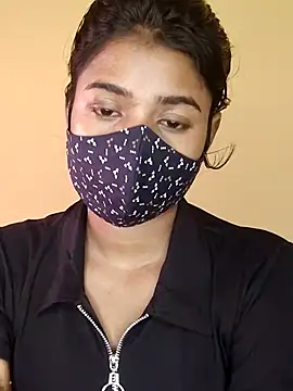 Webcam Model (trinasa)  is live.Free join now!