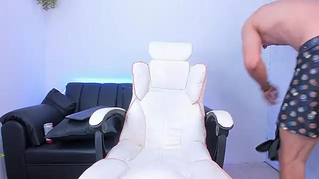 Dark_Valentino_ live sex cam