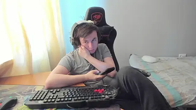 iliaskrislove - Iliaskrislove's free webcam - UK Sex Cams