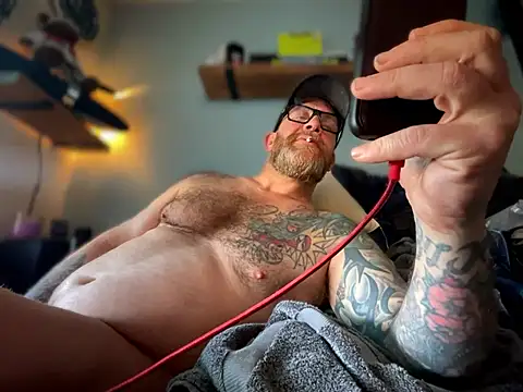 Preview of tattooednakedguy