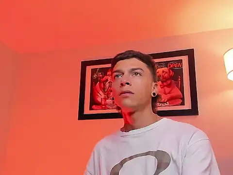 noahh_saky - Noahh_Saky's free webcam - UK Sex Cams