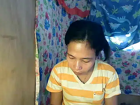 pinayskinnygirl (F young) - pussy,dance and boobs,squirt,finger