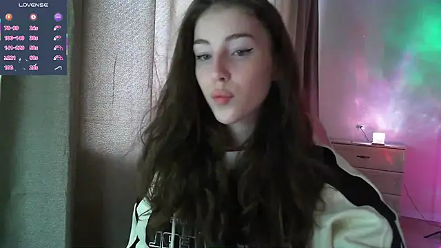 eskatmi - Eskatmi's free webcam - UK Sex Cams