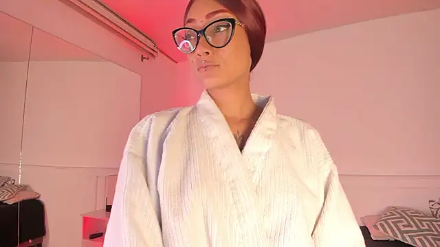 maya1_ (F young) - Get naked Valeria, color white scared me