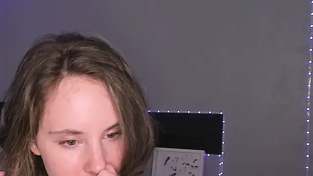 crystaleah - CrystaLeah's free webcam