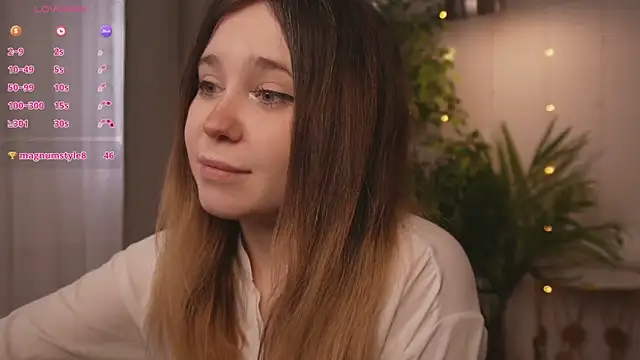 lina_glow - Lina_Glow's free webcam