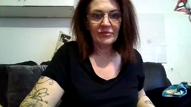 rubyyrosee (Ask my age) - Make me be your bad girl