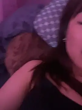 venus-cute (F young) - fuck me,😋 I'm squirting. 💦