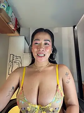 AsianMilfSheryl