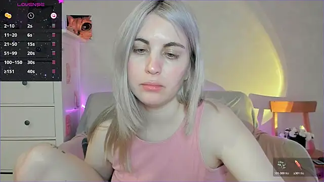 pawpaws (F young) - lotion on ass