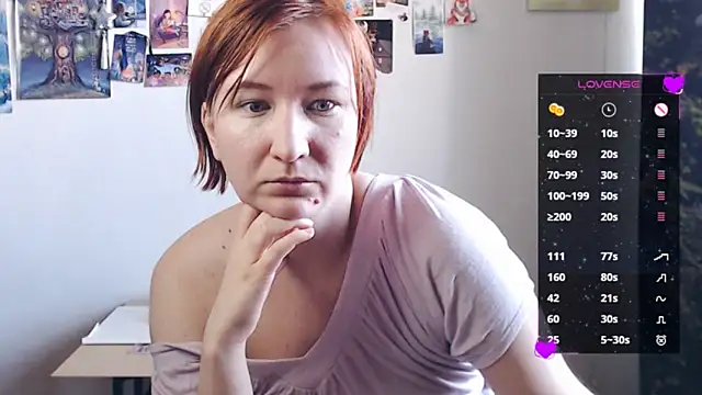 licentia__poetica (F young) - teasing dance + handbra 🤍