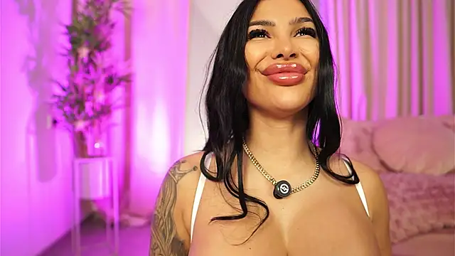 firesbomb777 (F young) - Boobs tease close up 🍒