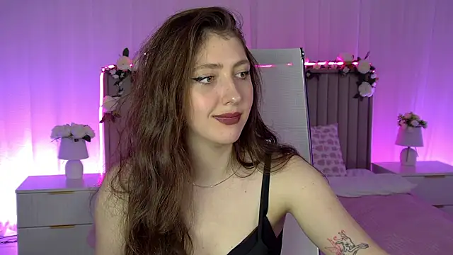 mary_miiller (F young) - tease in front of the mirror