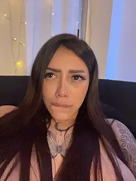 ashleywinslow (F young) - RIDE DILDO