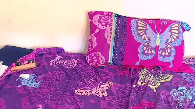 sweetchubbyqueen (F young) - Wanna move into a better Apartment