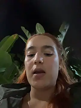 isabella_ferrer99 (F young) - Blowjob at the gas station