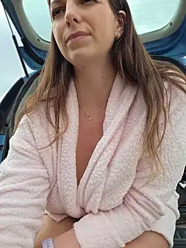 ellaxxstar's live cam