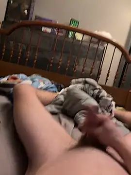 collegebull19 (M twink) - Need a good cum