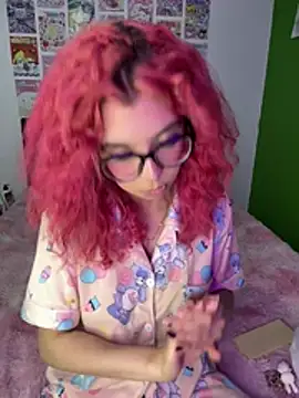 Webcam Model (Valen-Foxx1)  is live.Free join now!