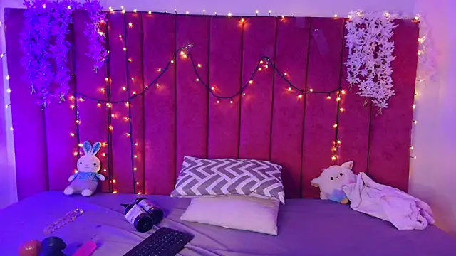 RominaaReyes live sex cam