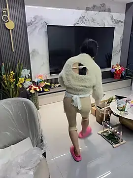 美女zzdd999在线直播