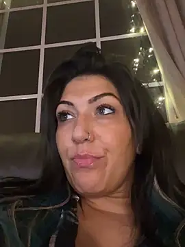 LittleMissEeve's Stripchat show and profile