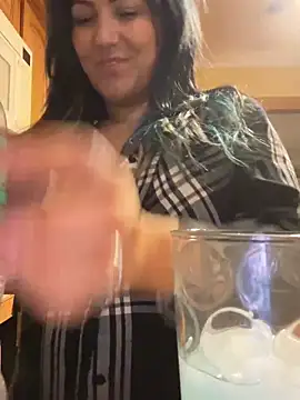 LittleMissEeve's Stripchat show and profile