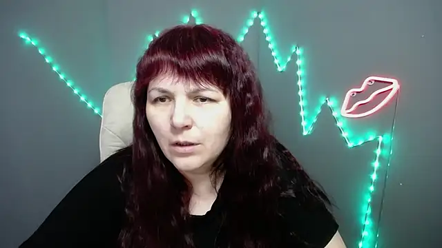 AliceInksSweetty's Stripchat show and profile