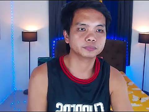 ianhardfucker (M young) - LETS CUM IN MY ROOM