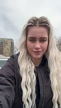 KikiWatson live sex cam