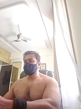 kaizercool1 (M young) - join my studio and make mony///nude 5mn