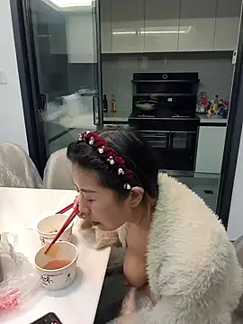 美女zzdd999在线直播