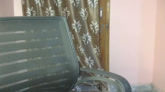 your_cute_girl (F young) - pussy show