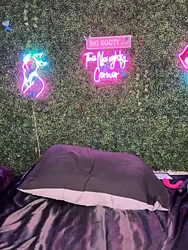 renathickass (F milf) - BLASIAN BADDIE PVT/EXC SLUT ME OUT