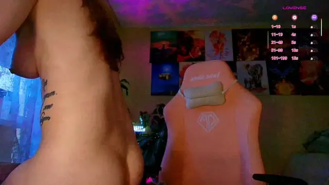 GoodWitch_'s Stripchat show and profile