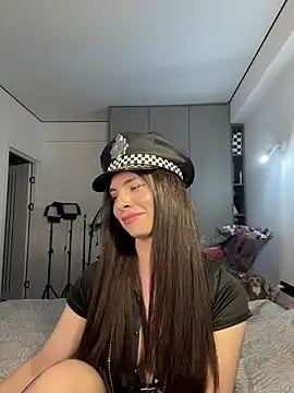 curlylara - CurlyLara's free webcam - UK Sex Cams