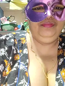 Webcam Model (tamilthanushri)  is live.Free join now!