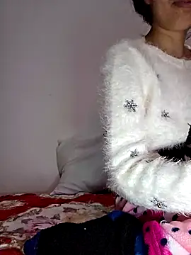 altinya (F young) - Down pussy finger