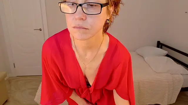 lioraweiss (F milf) - what's under my skirt?