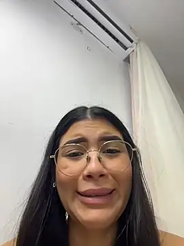 julieta_hornyx - Julieta_Hornyx's free webcam - UK Sex Cams