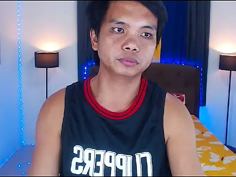 ianhardfucker (M young) - LETS CUM IN MY ROOM