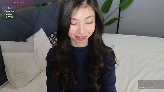 trisharey - TrishaRey's free webcam