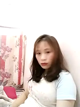 Webcam Model (-Bami-) is live