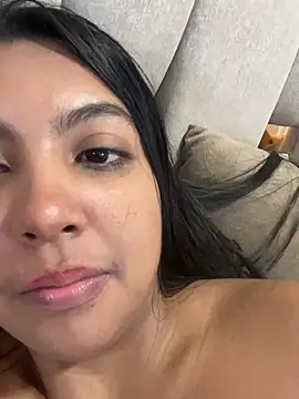 Webcam Model (nicole_fisherr)  is live.Free join now!