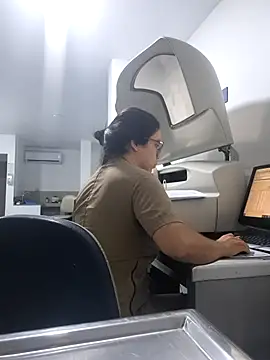 aila_phone (F young) - Flash Boobs